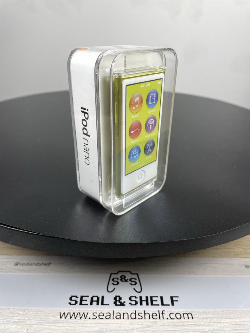 Apple iPod Nano 6th Generation – 16GB Yellow (Model A1446) - 1