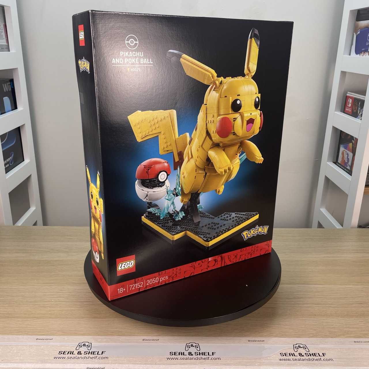 LEGO Pokémon – Pikachu & Poké Ball (Set 72152) – 2050 pcs