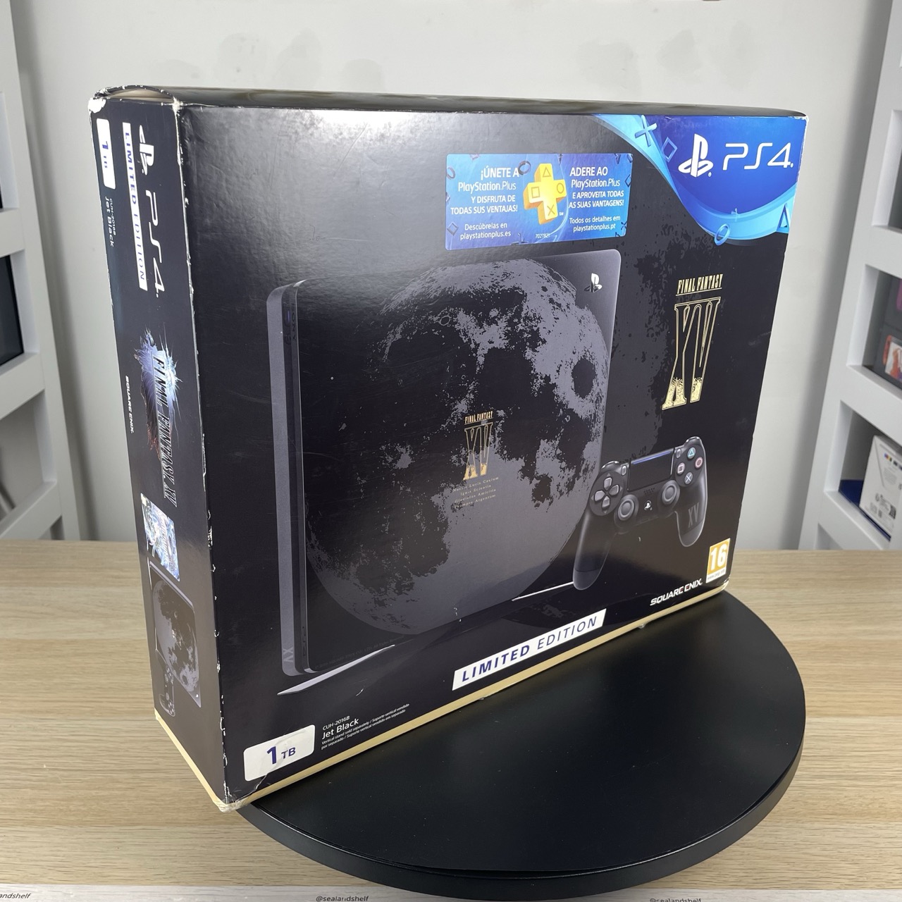 Sony PlayStation 4 Slim 1TB – Final Fantasy XV Limited Edition