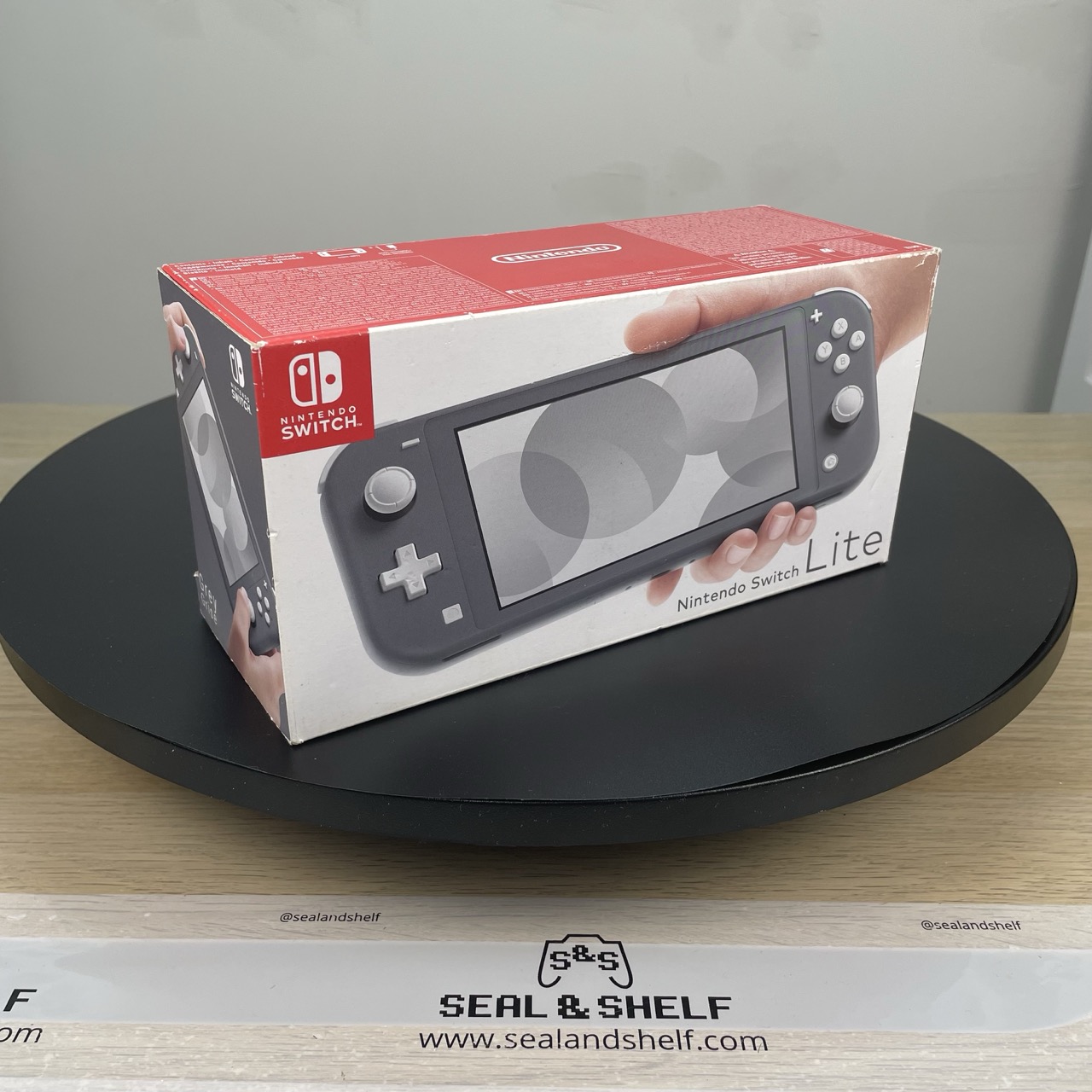 Nintendo Switch Lite – Gray (32GB)