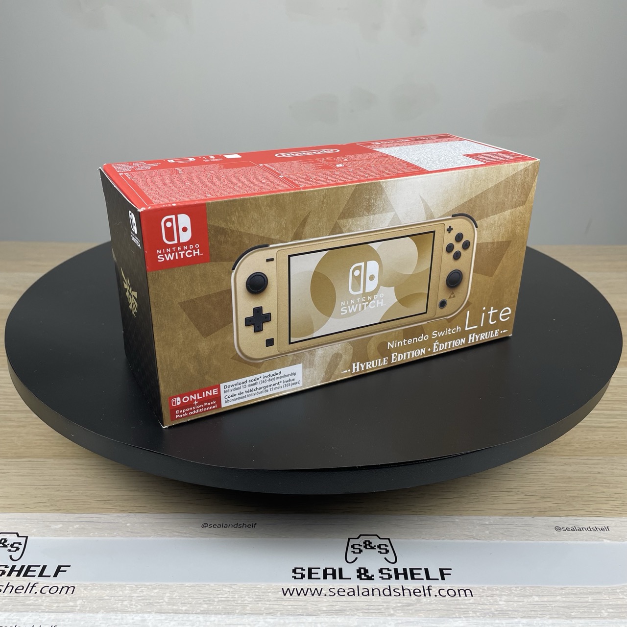 Nintendo Switch Lite - Hyrule Edition - Sealed